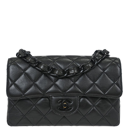 Chanel 1997-1999 Black Lambskin Shoulder Bag