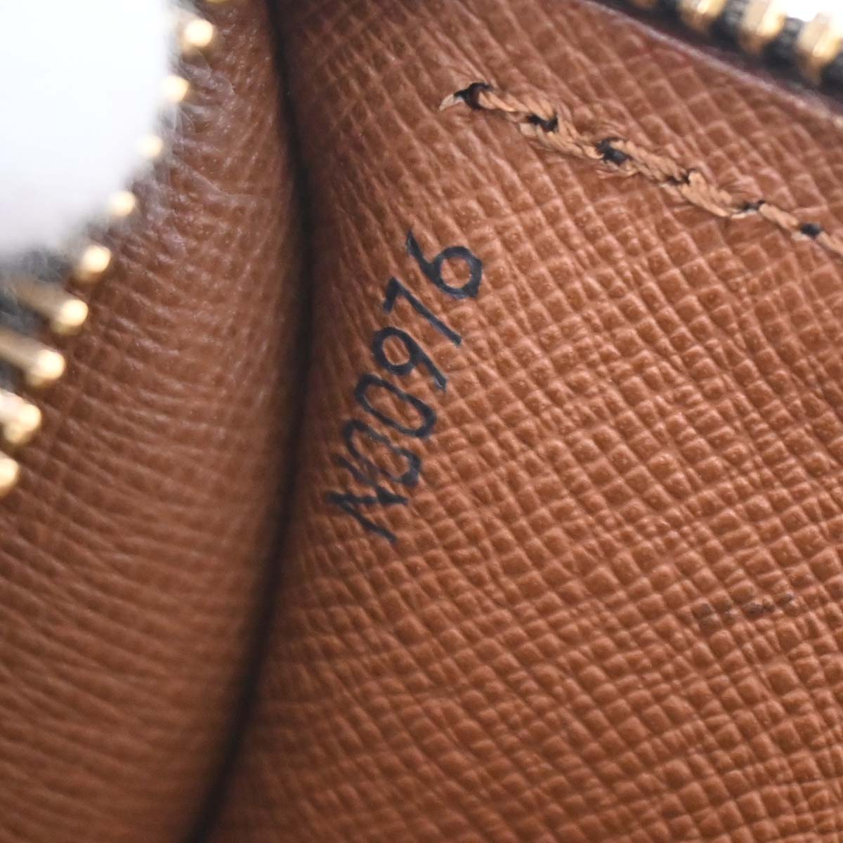 Louis Vuitton 1996 Monogram Papillon 30 Handbag M51365