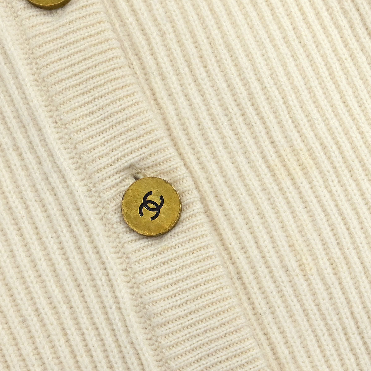 Chanel Cardigan Off-white