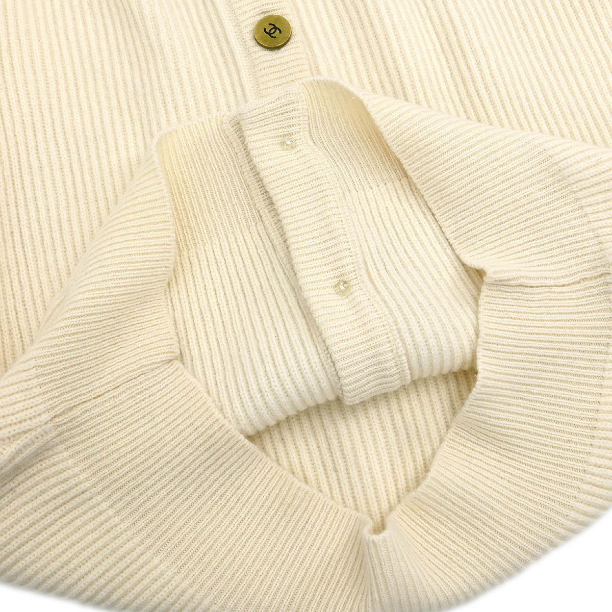 Chanel Cardigan Off-white