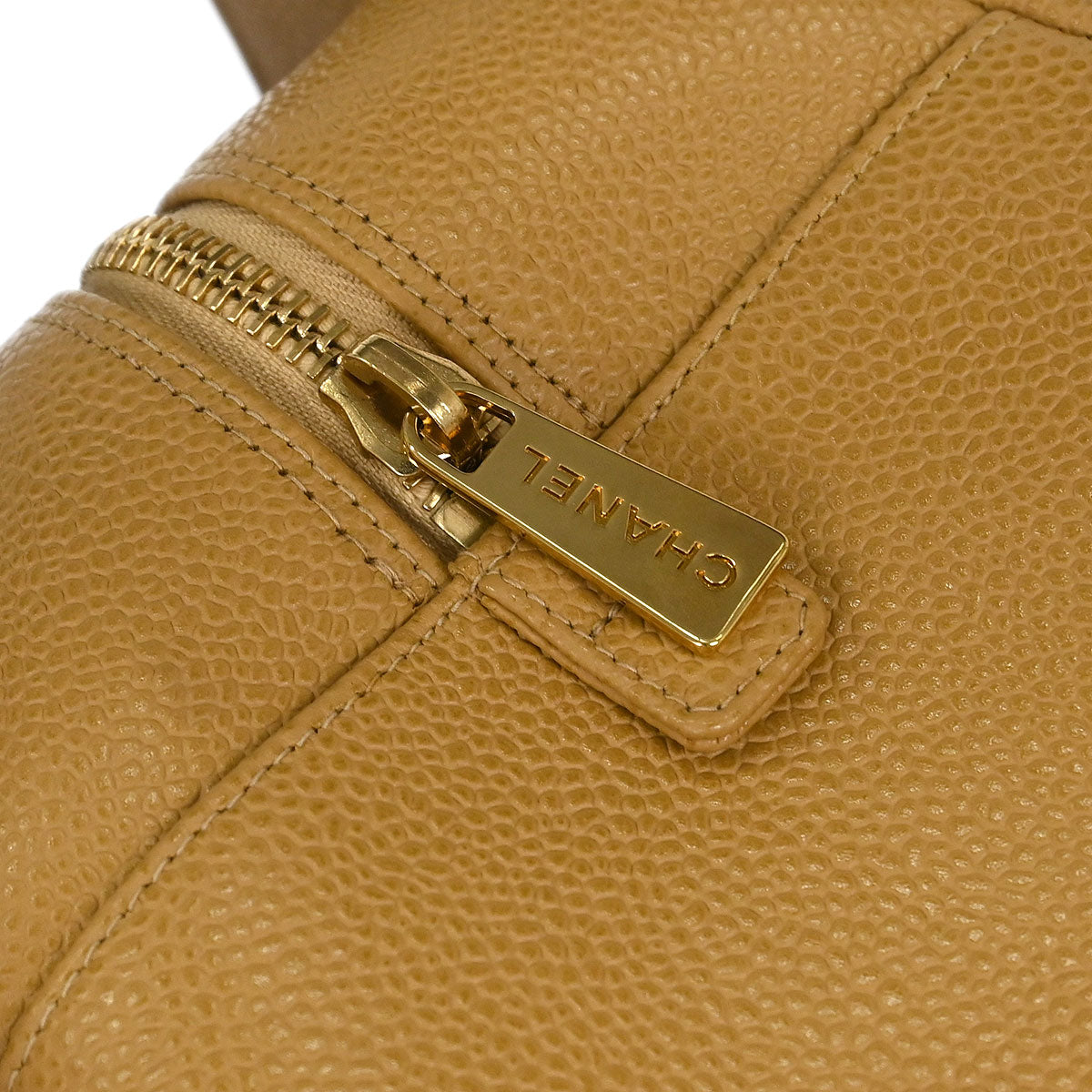 Chanel 2002-2003 Beige Caviar Tote Chain Handbag