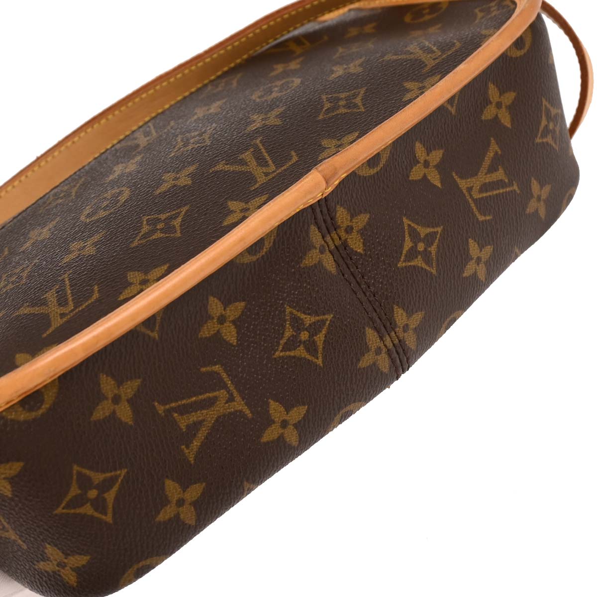 Louis Vuitton 2002 Monogram Sologne Shoulder Bag M42250