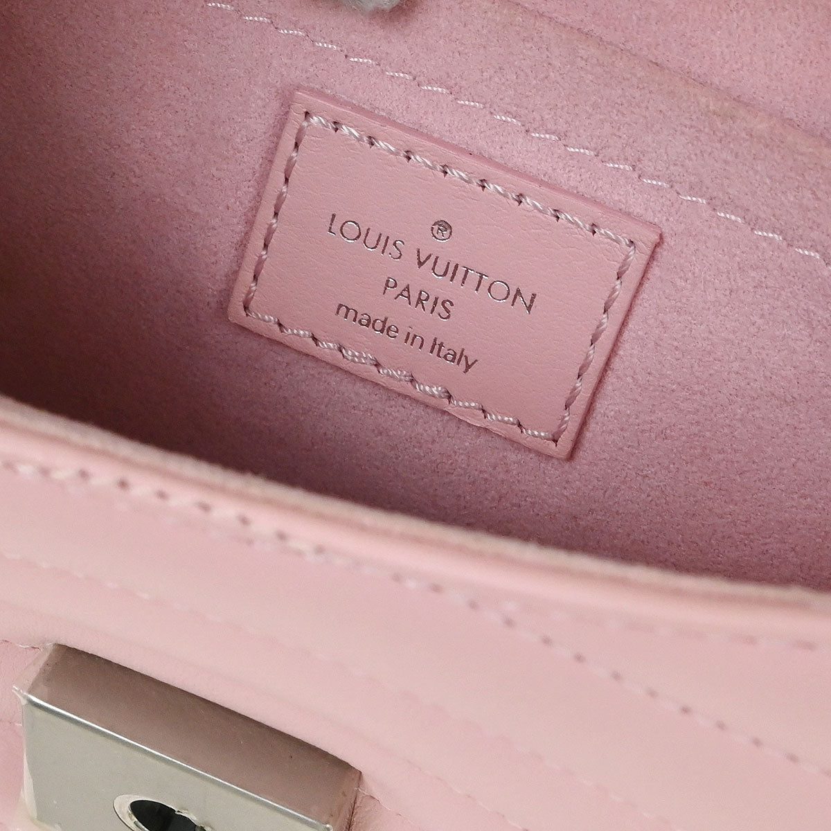 Louis Vuitton Pink Wave Chain Bag MM Shoulder Bag M51944