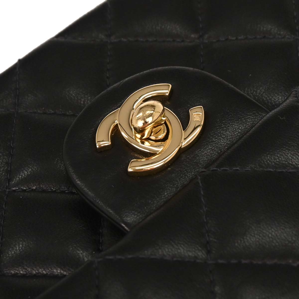 Chanel 2004-2005 Black Lambskin Mini Classic Square Flap Shoulder Bag 17
