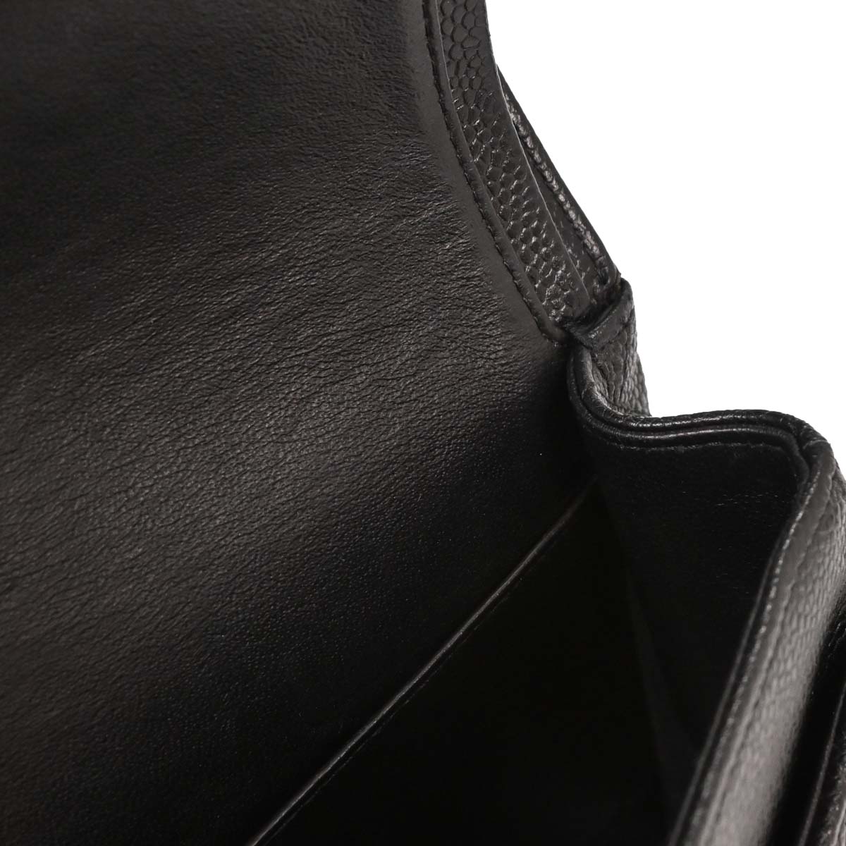 Chanel 2005-2006 Black Caviar Medium Classic Double Flap Shoulder Bag