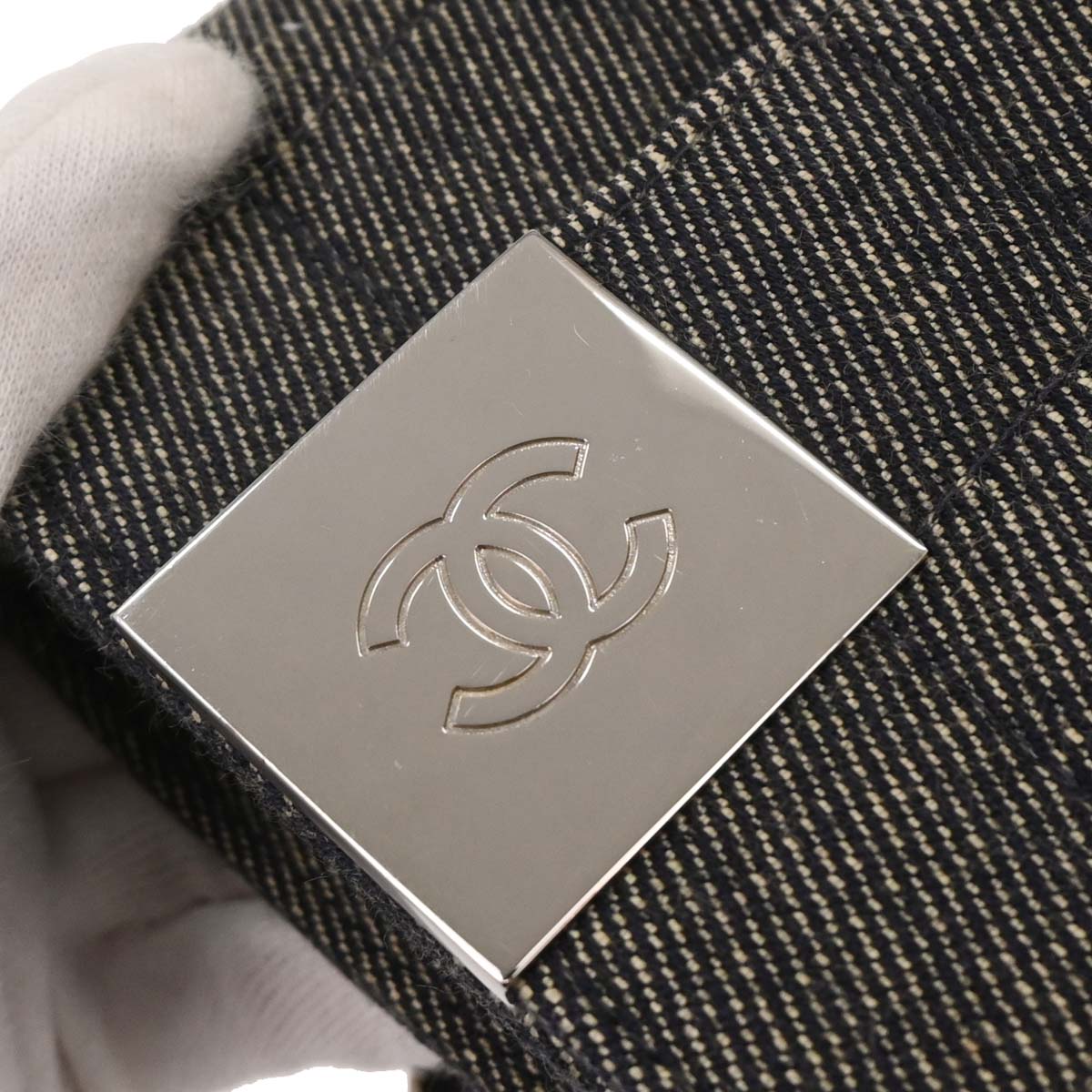 Chanel 2001-2003 Gray Canvas Choco Bar Shoulder Bag