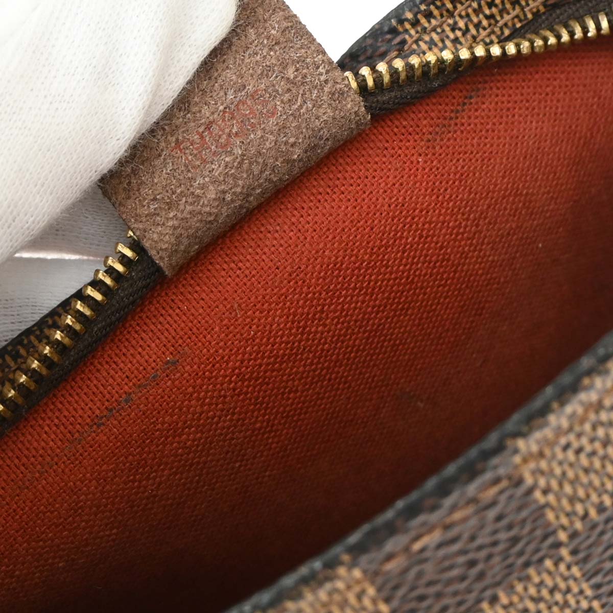 Louis Vuitton 2005 Damier Trousse Makeup Handbag N51982