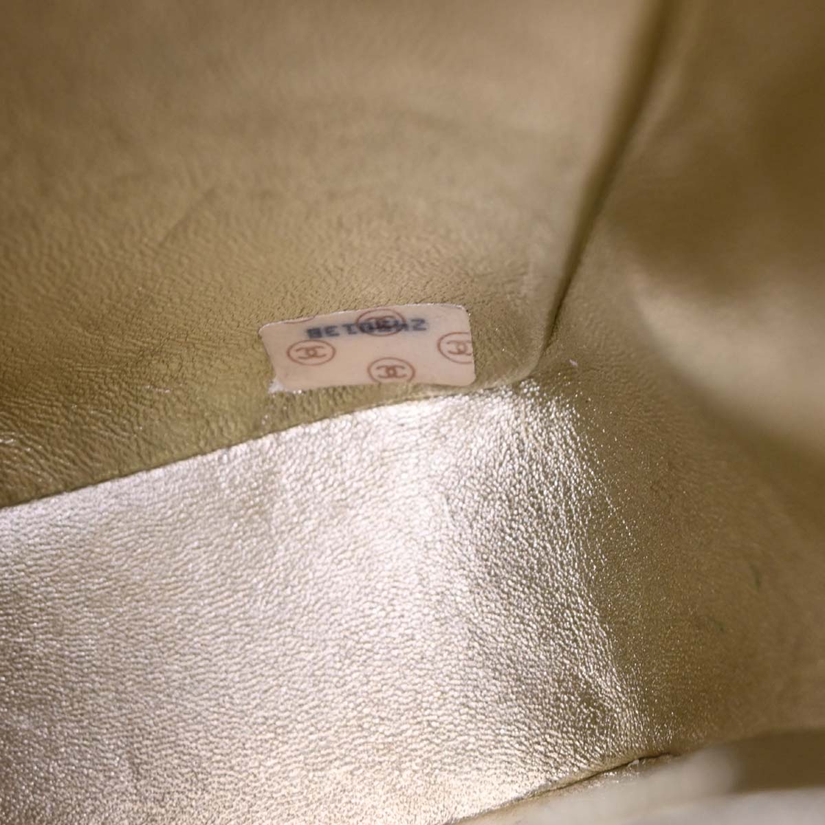 Chanel 1991-1994 Red Satin Chevron Shoulder Bag