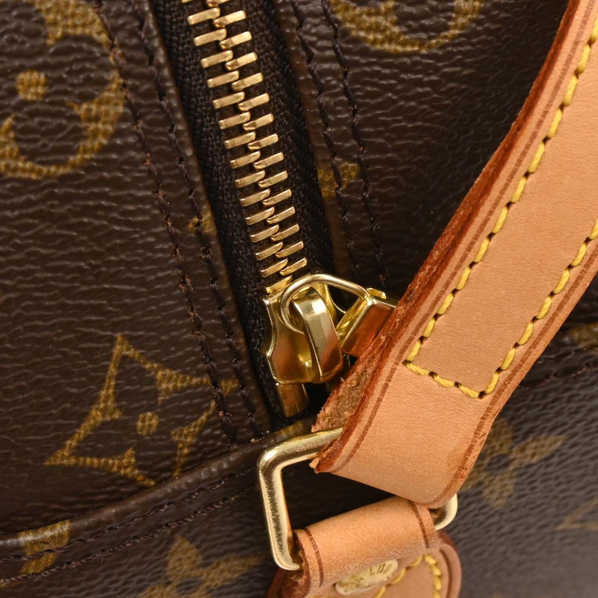 Louis Vuitton 2004 Monogram Blois Crossbody Bag M51221
