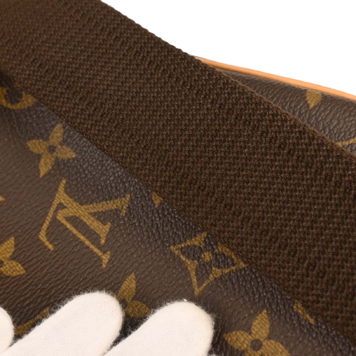 Louis Vuitton 2004 Monogram Pochette Gange Bum Bag M51870