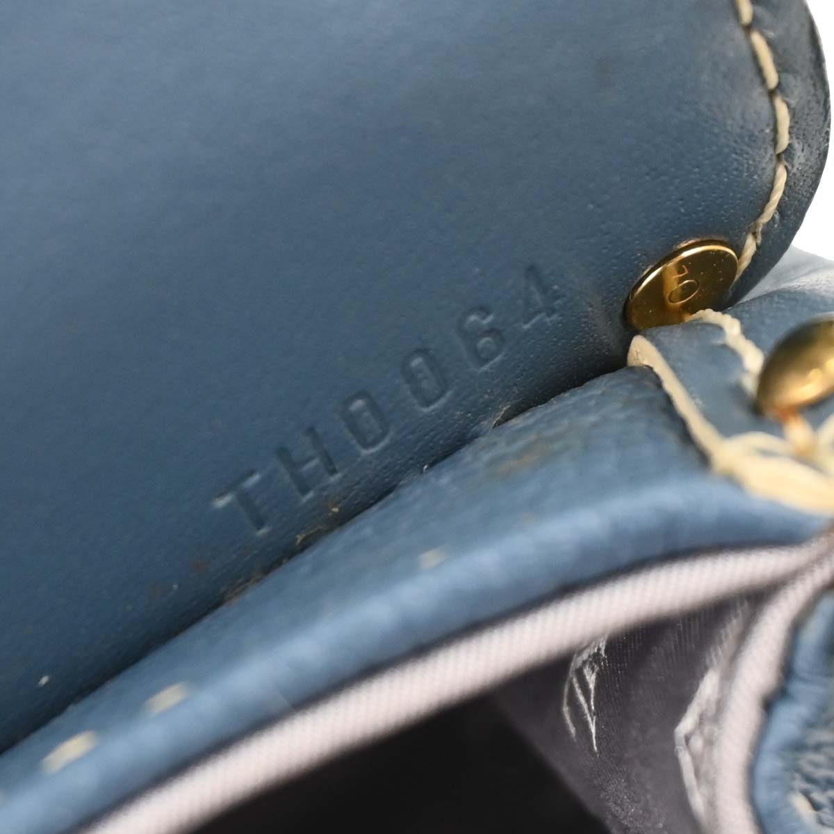 Louis Vuitton 2004 Blue Suhali L'aimable Handbag M92848