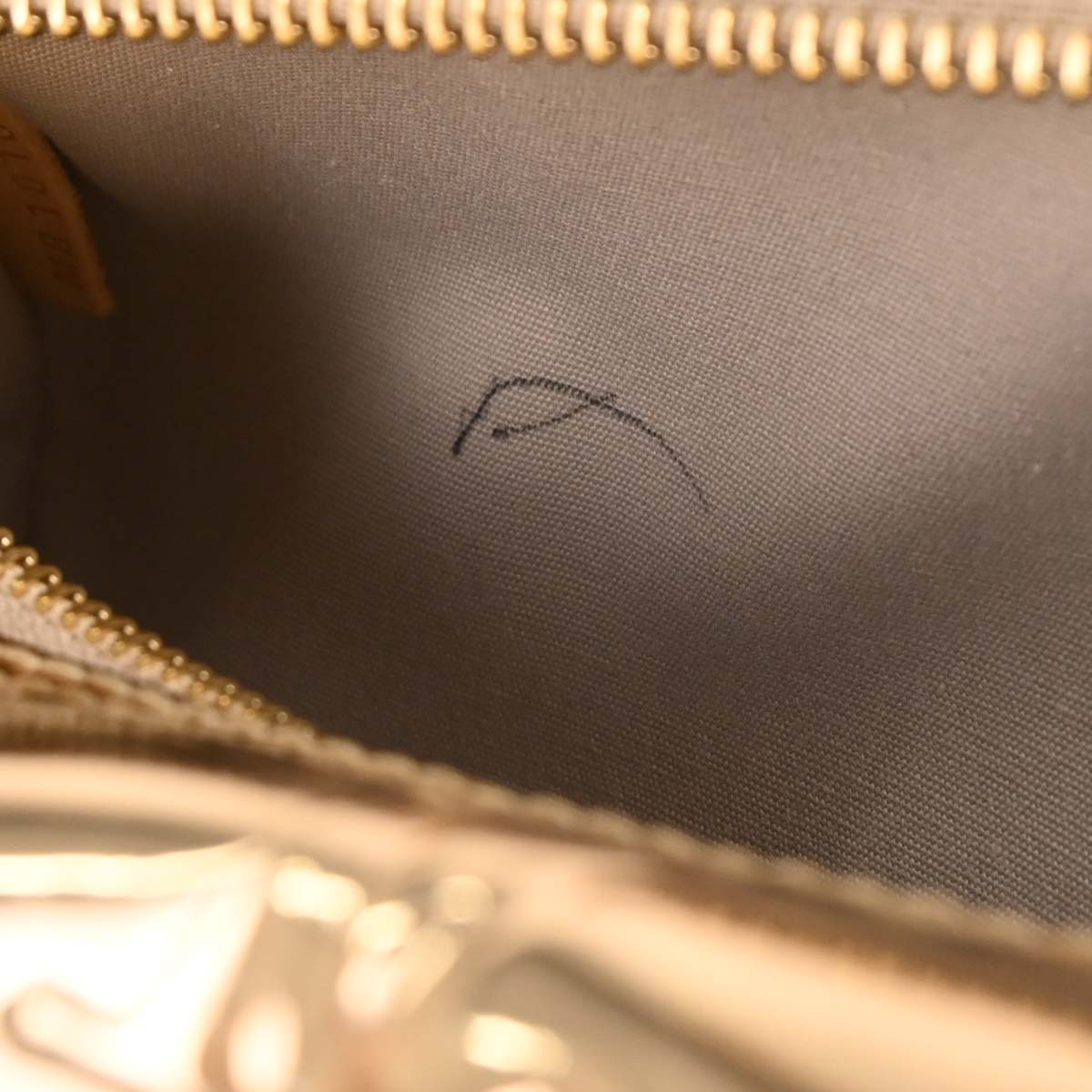 Louis Vuitton 2006 Gold Monogram Miroir Papillon Handbag M95270