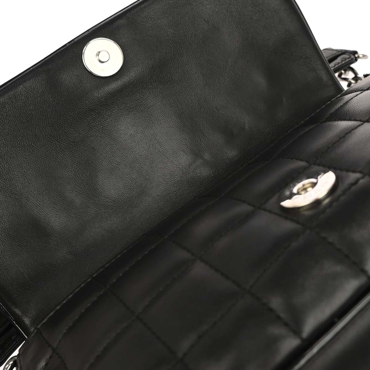 Chanel Black Lambskin Choco Bar Camellia Handbag