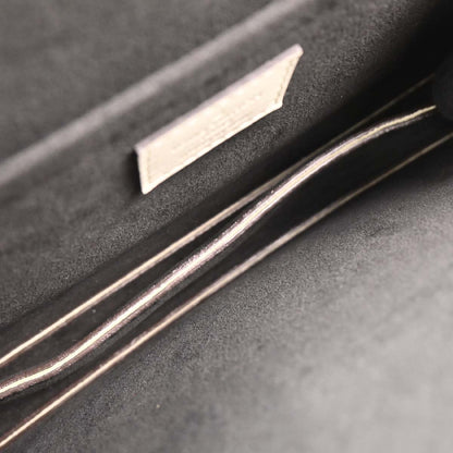 Louis Vuitton 2018 Gray Taiga Trapeze Shoulder Bag M53813