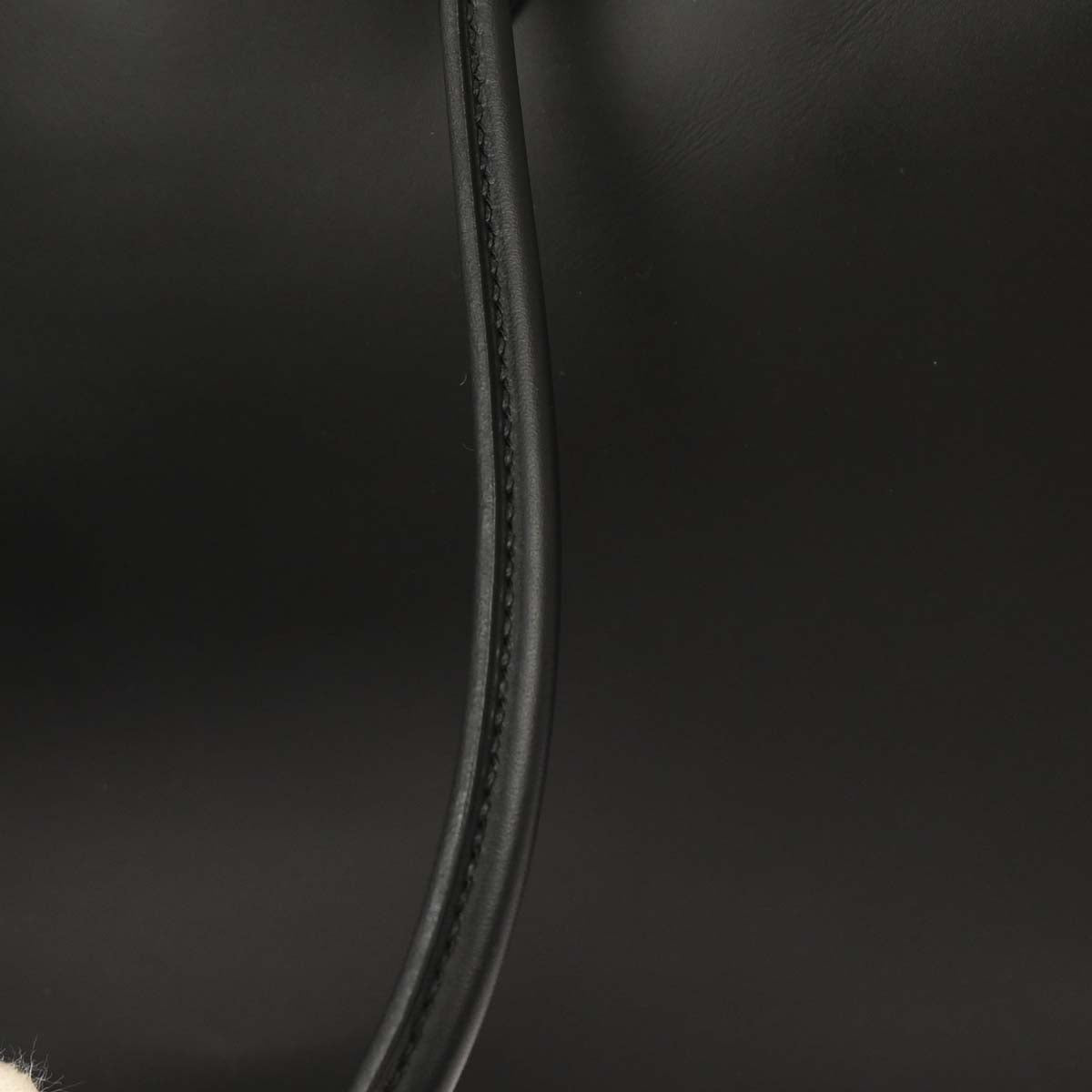 Hermes 2002 Black Chamonix Plume 32 Handbag