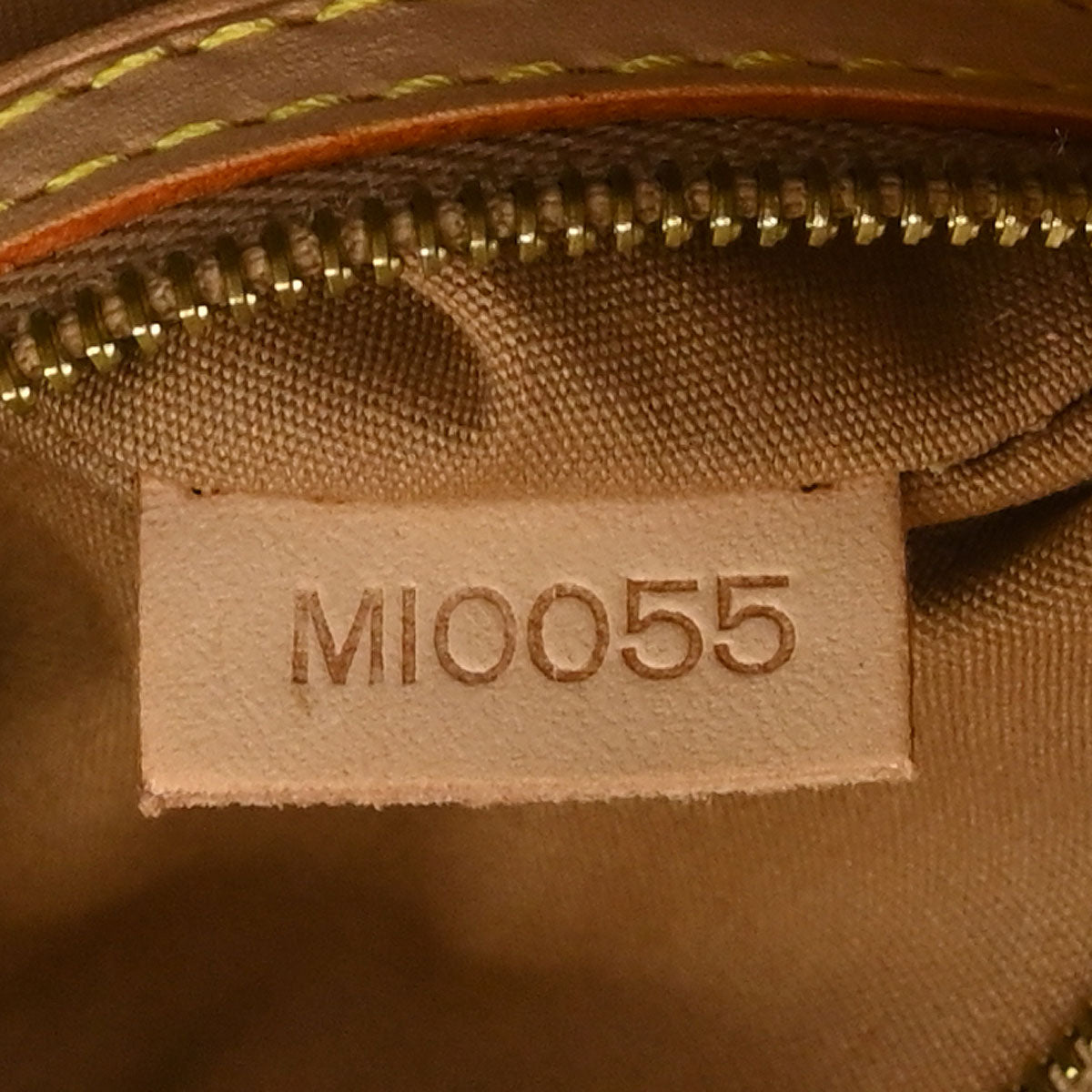 Louis Vuitton Beige Vernis Reade PM Tote Handbag M91334