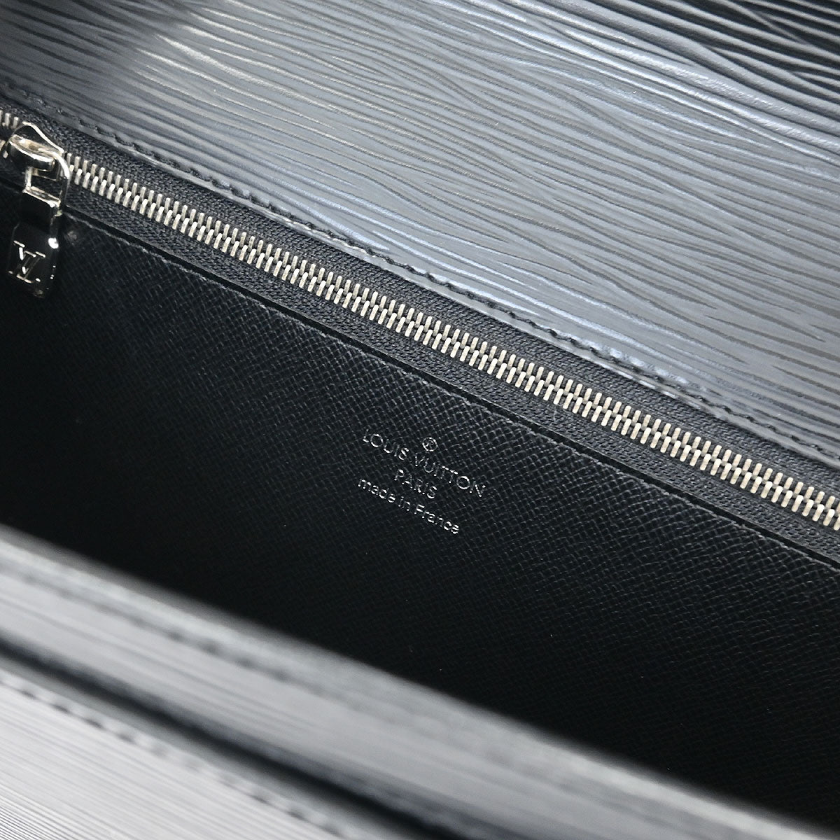 Louis Vuitton 2007 Black Epi Pochette Sellier Dragonne Clutch M52762