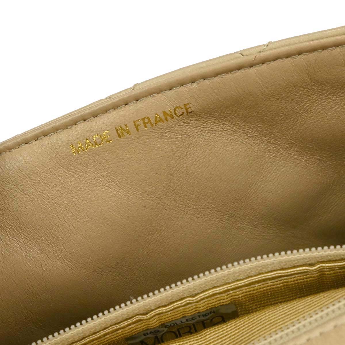 Chanel 1991-1994 Beige Lambskin Classic Square Flap Shoulder Bag