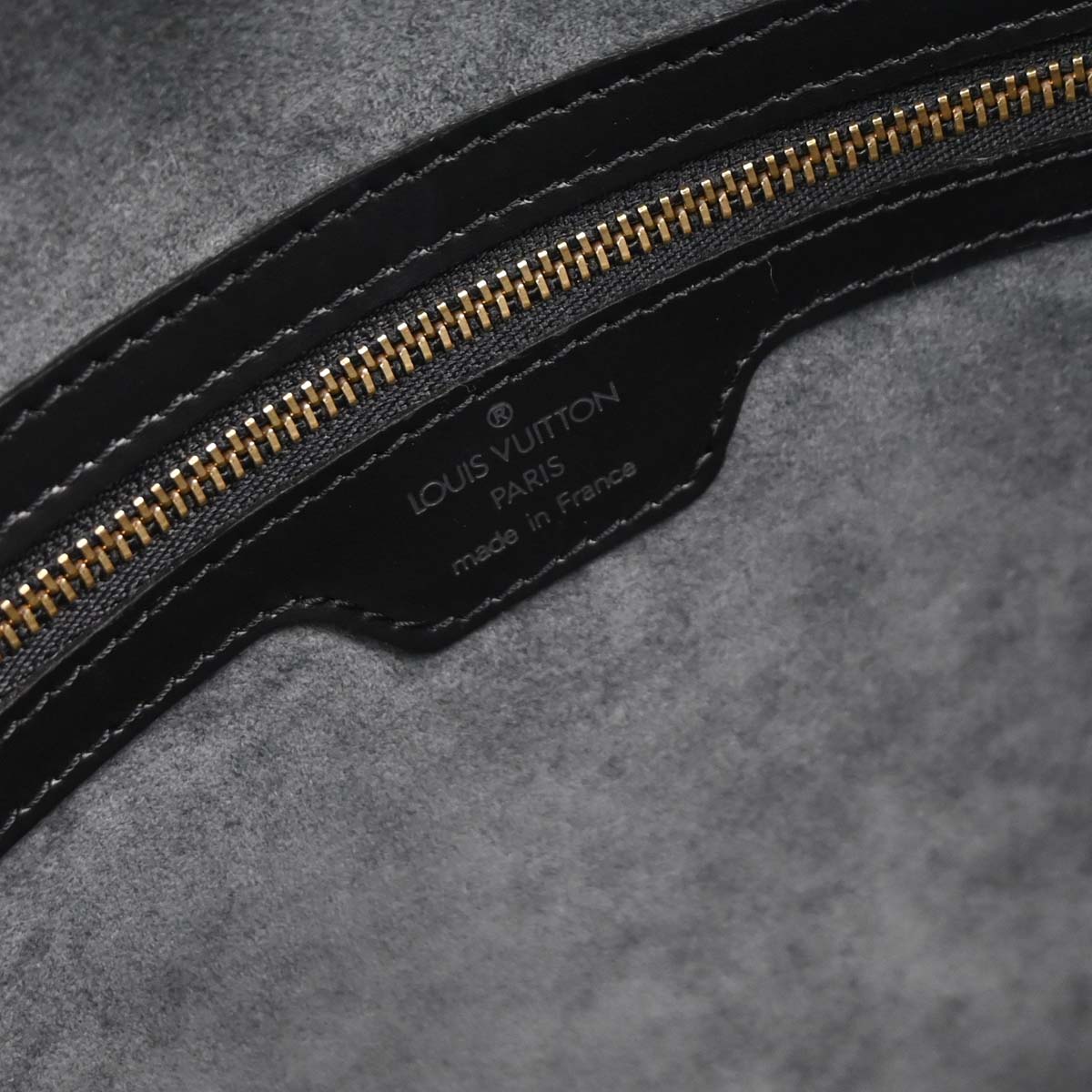 Louis Vuitton 1999 Black Epi Lussac Shoulder Bag M52282