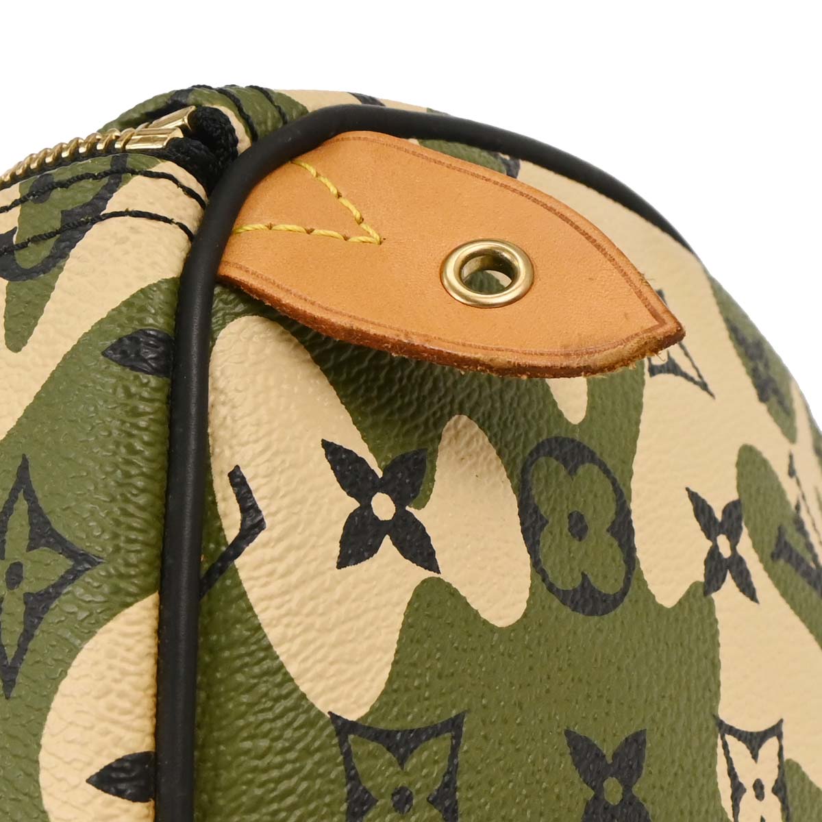 Louis Vuitton Monogramouflage Speedy 35 Handbag M95773