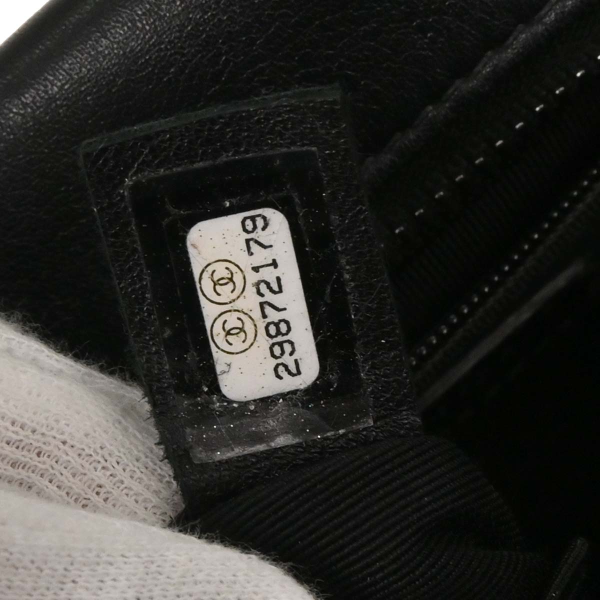 Chanel 2019 Black Calfskin Signature 2way Shoulder Handbag