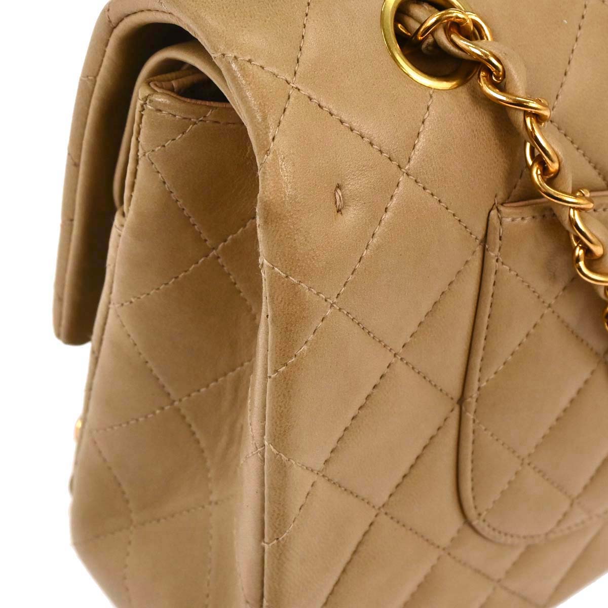 Chanel 1996-1997 Beige Lambskin Medium Classic Double Flap Shoulder Bag