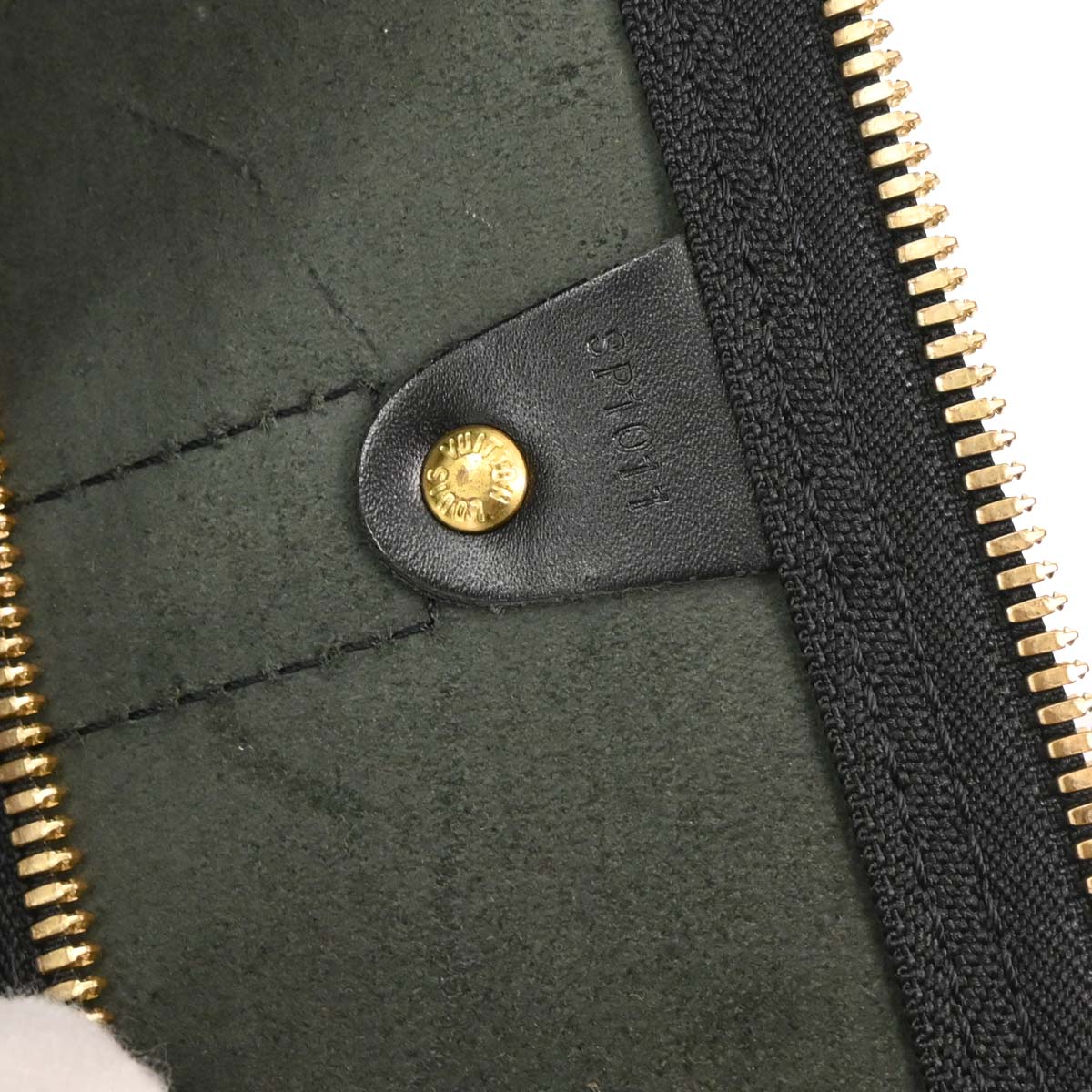 Louis Vuitton Black Epi Keepall 50 Travel Handbag M42962