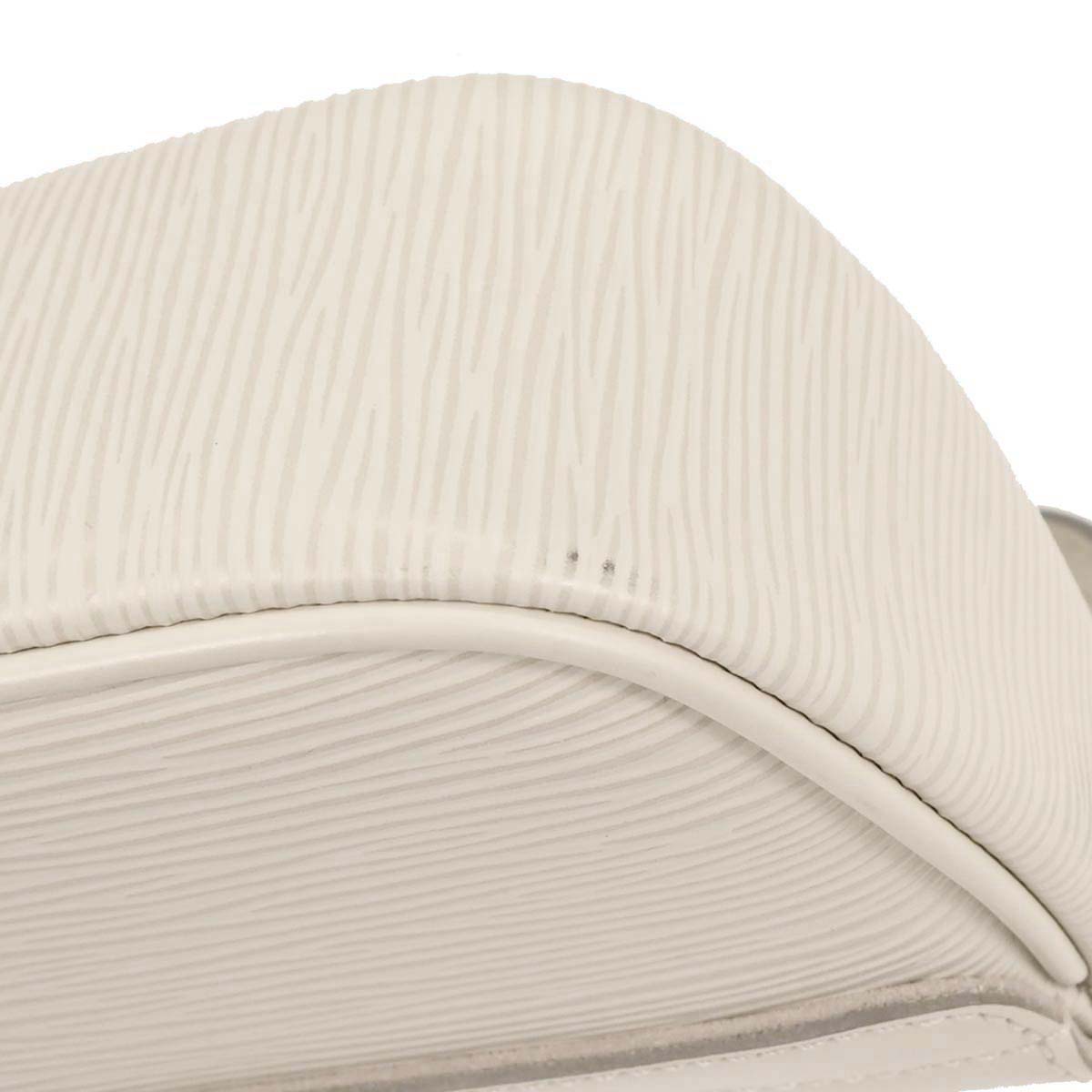 Louis Vuitton White Epi Pochette Montaigne Handbag M5929J