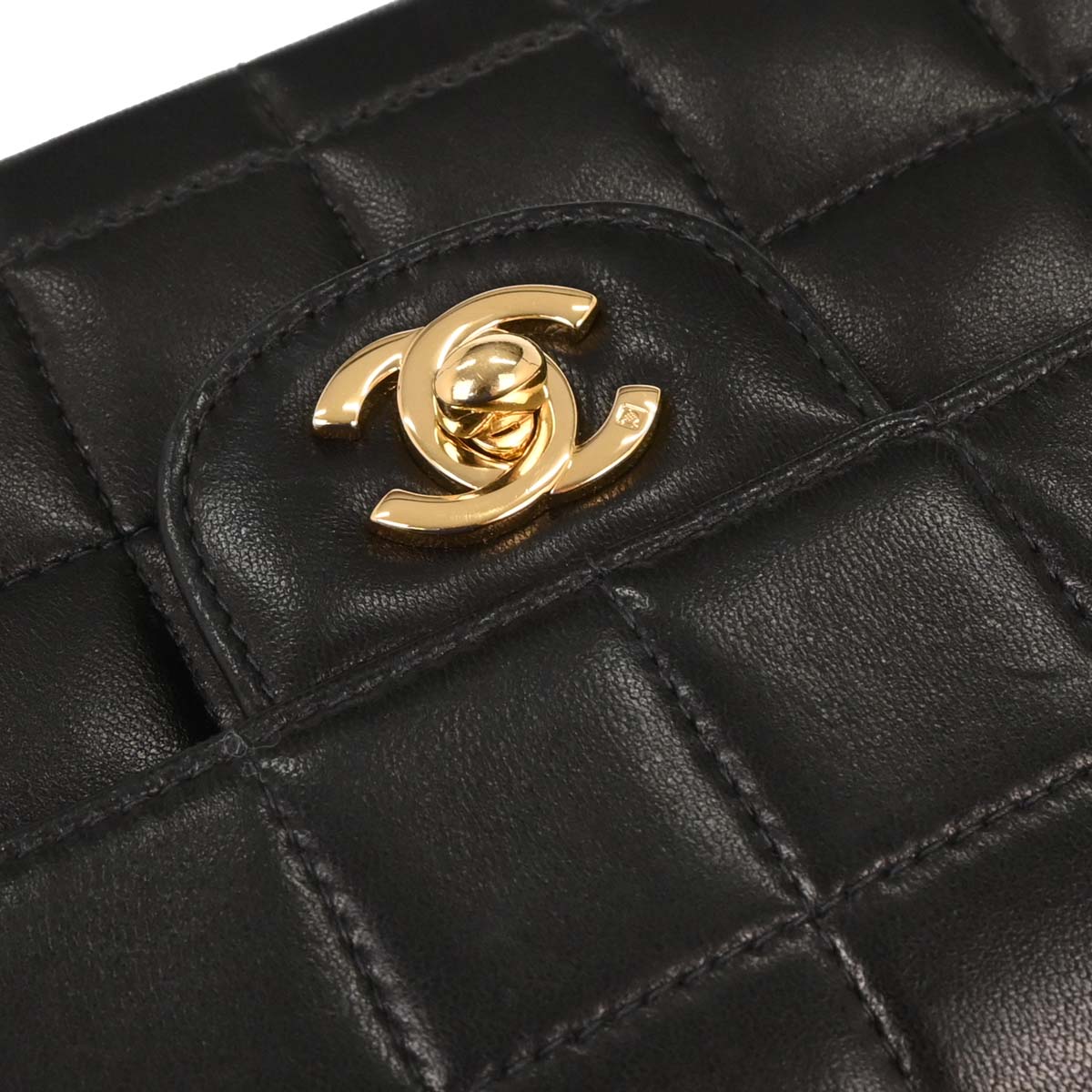 Chanel 2005-2006 Black Lambskin East West Choco Bar Shoulder Bag