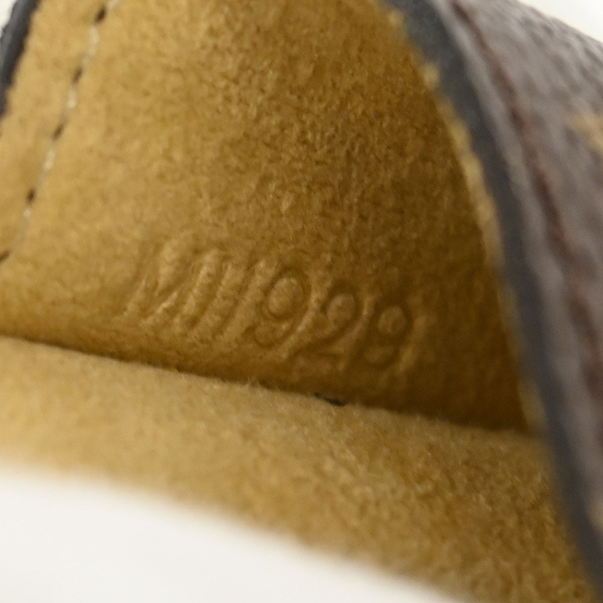 Louis Vuitton Monogram Etui Lunettes Glasses Case M62970