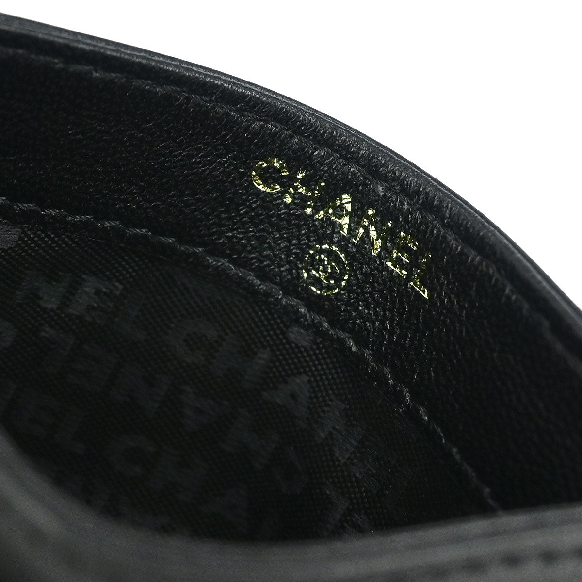 Chanel 2003-2004 Black Lambskin Choco Bar Icon Cardholder Small Good