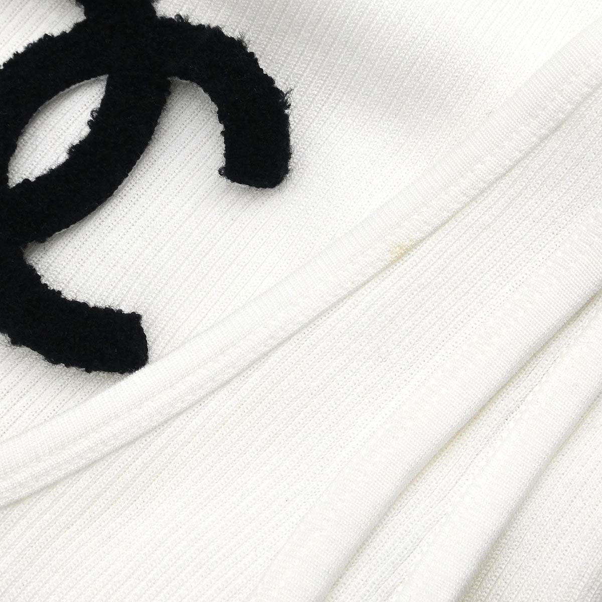 Chanel Sleeveless Tank Top White #40