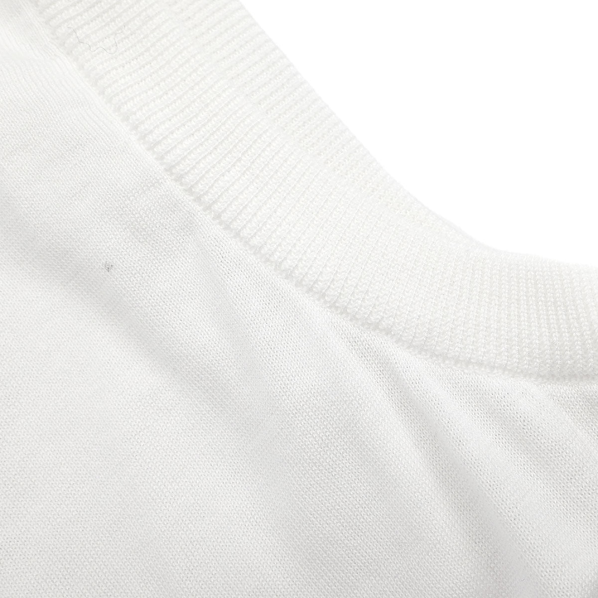 Chanel Sleeveless Tank Top White #38