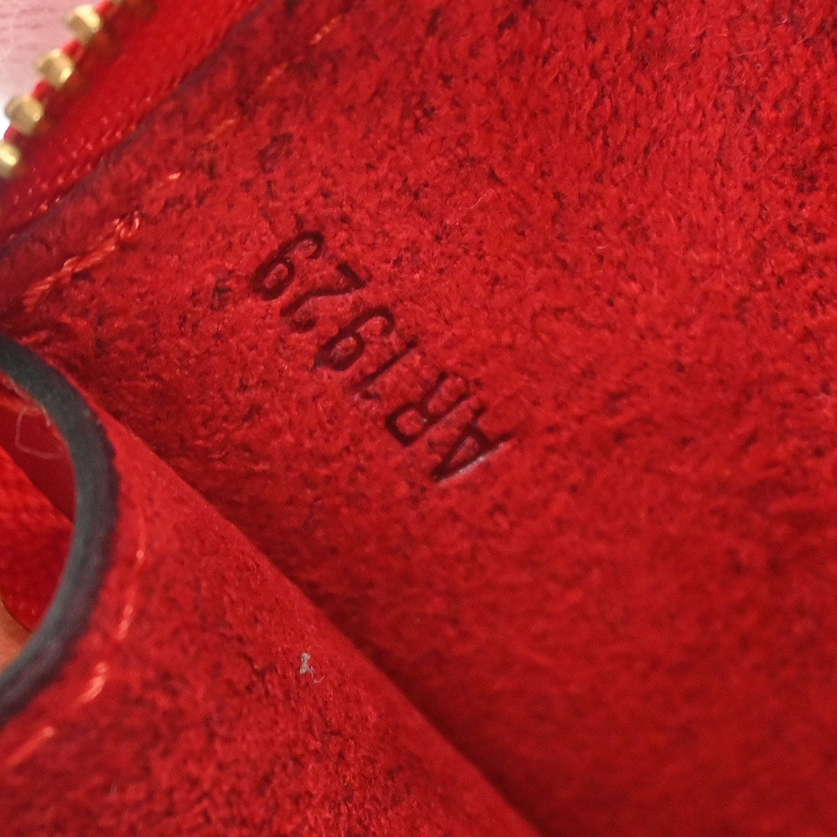 Louis Vuitton Red Epi Pochette Accessoires 21 Handbag M52957