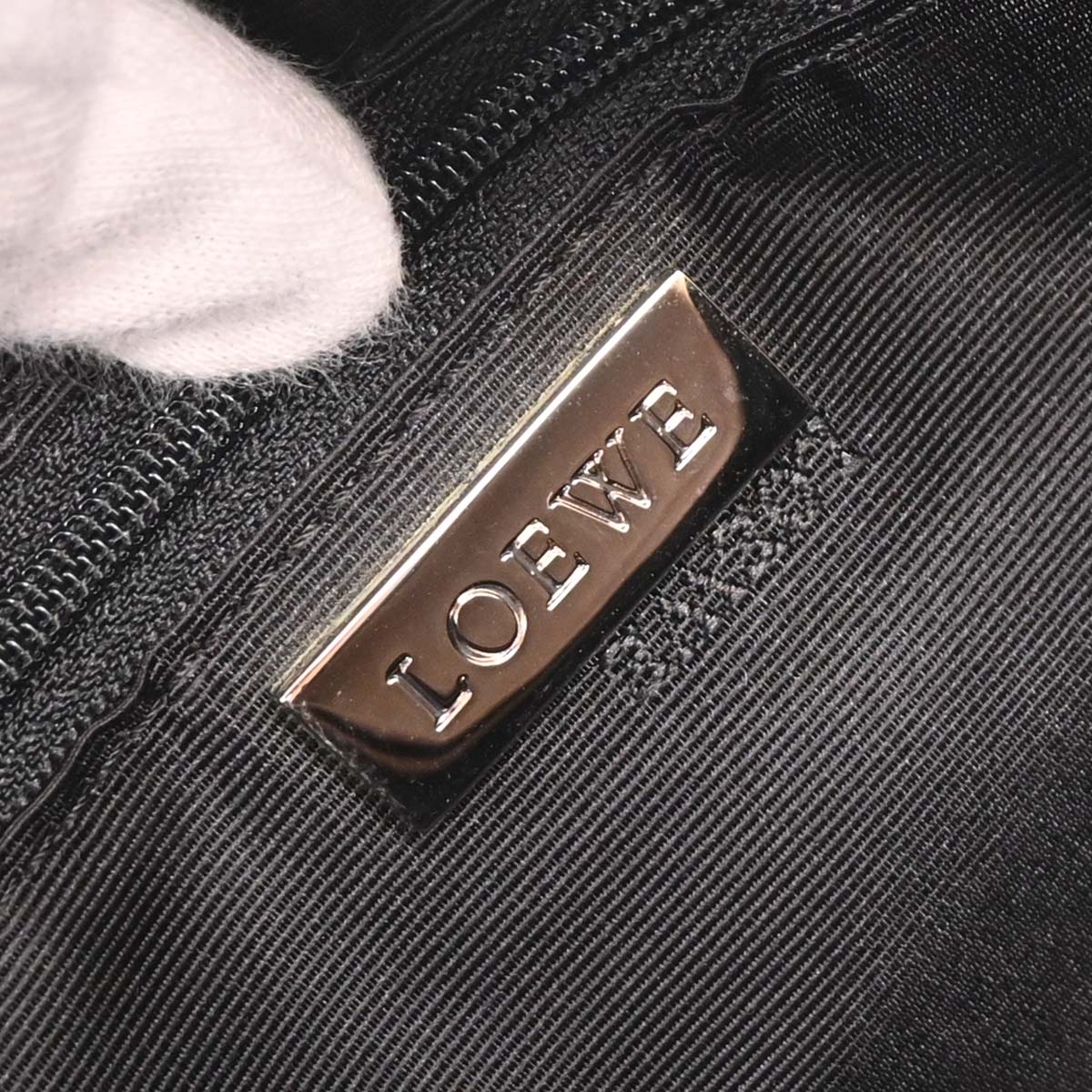 Loewe Brown Amazona 28 Handbag