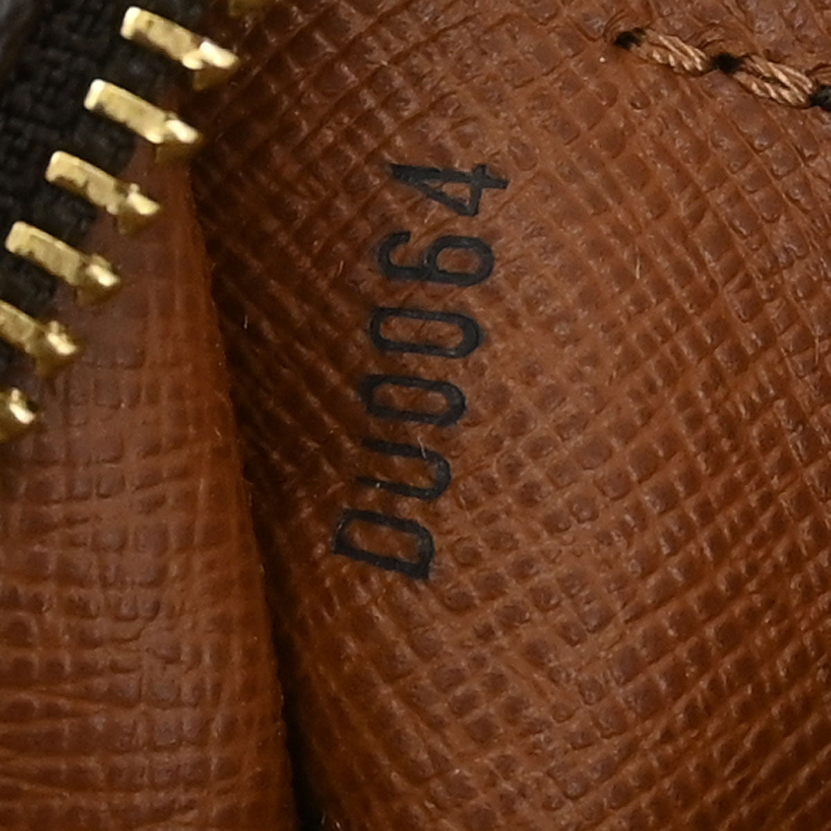 Louis Vuitton Monogram Papillon 26 Handbag M51386