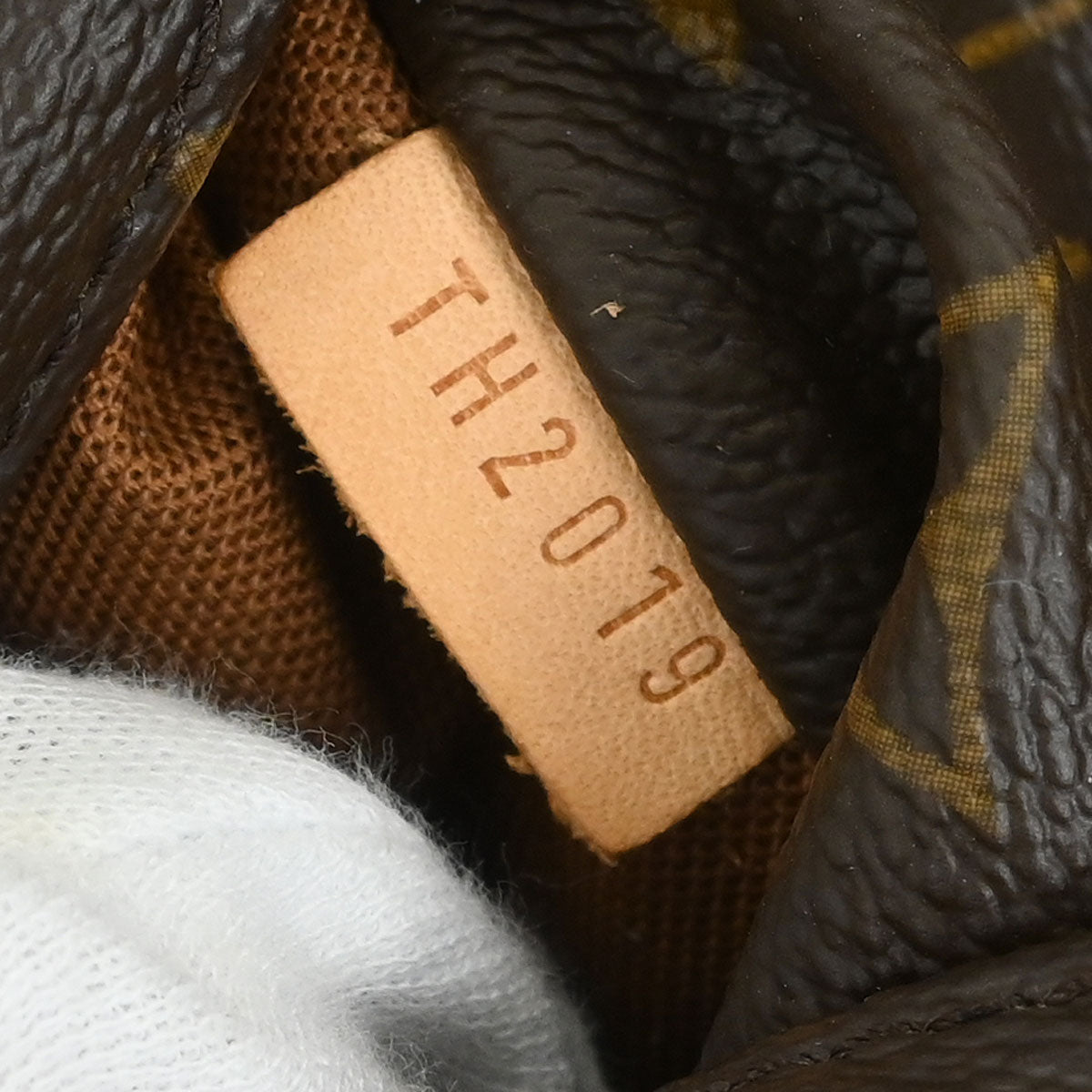 Louis Vuitton Monogram Totally MM Shoulder Tote Bag M56689