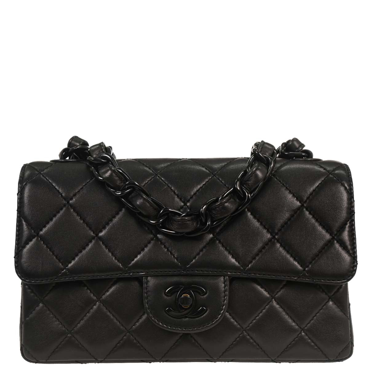 Chanel 1997-1999 Black Lambskin Turnlock Shoulder Bag