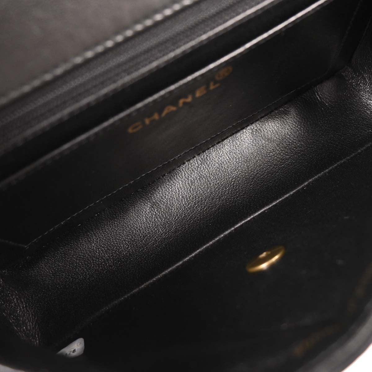 Chanel 1997-1999 Black Lambskin Turnlock Shoulder Bag