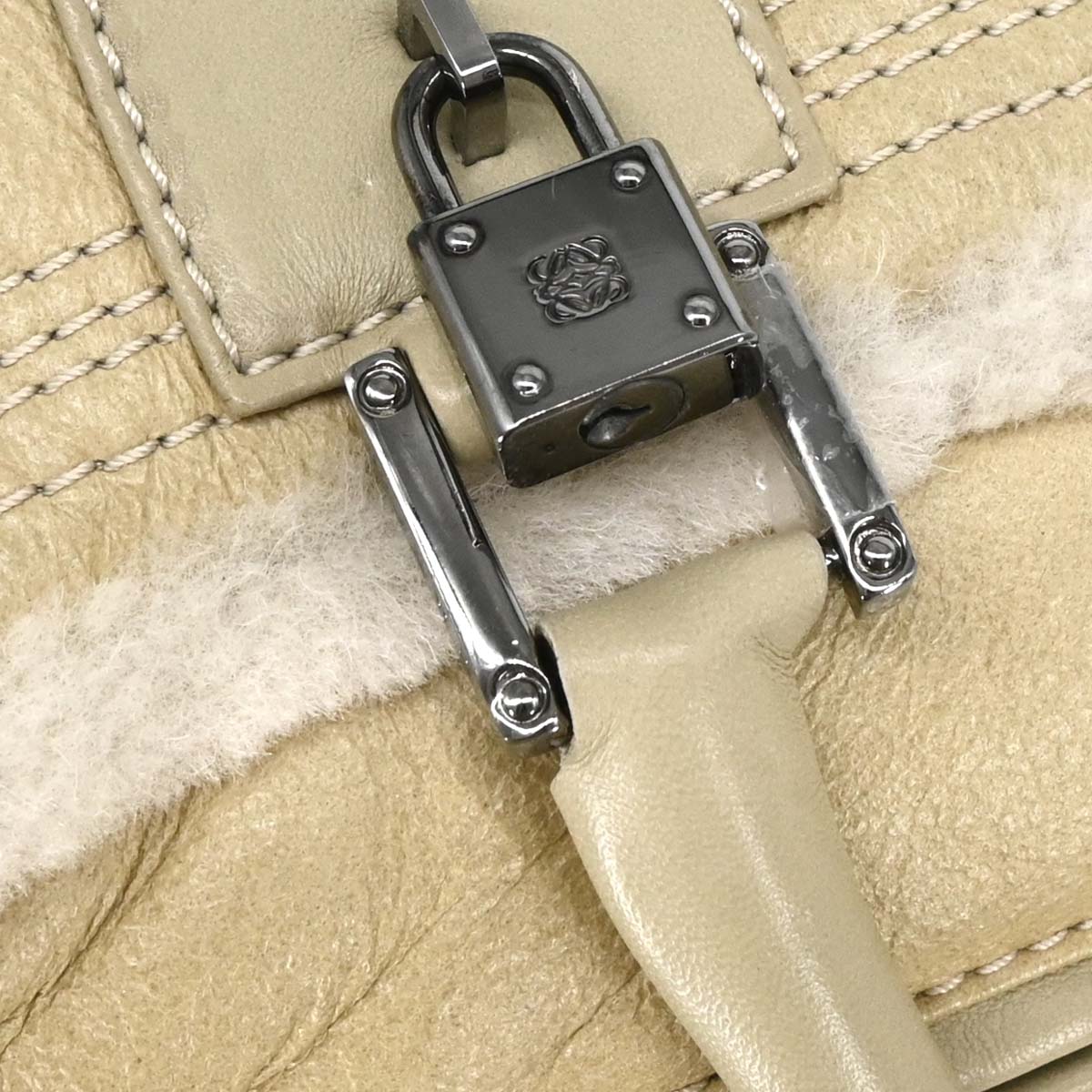 Loewe Beige Mouton Amazona 36 Handbag
