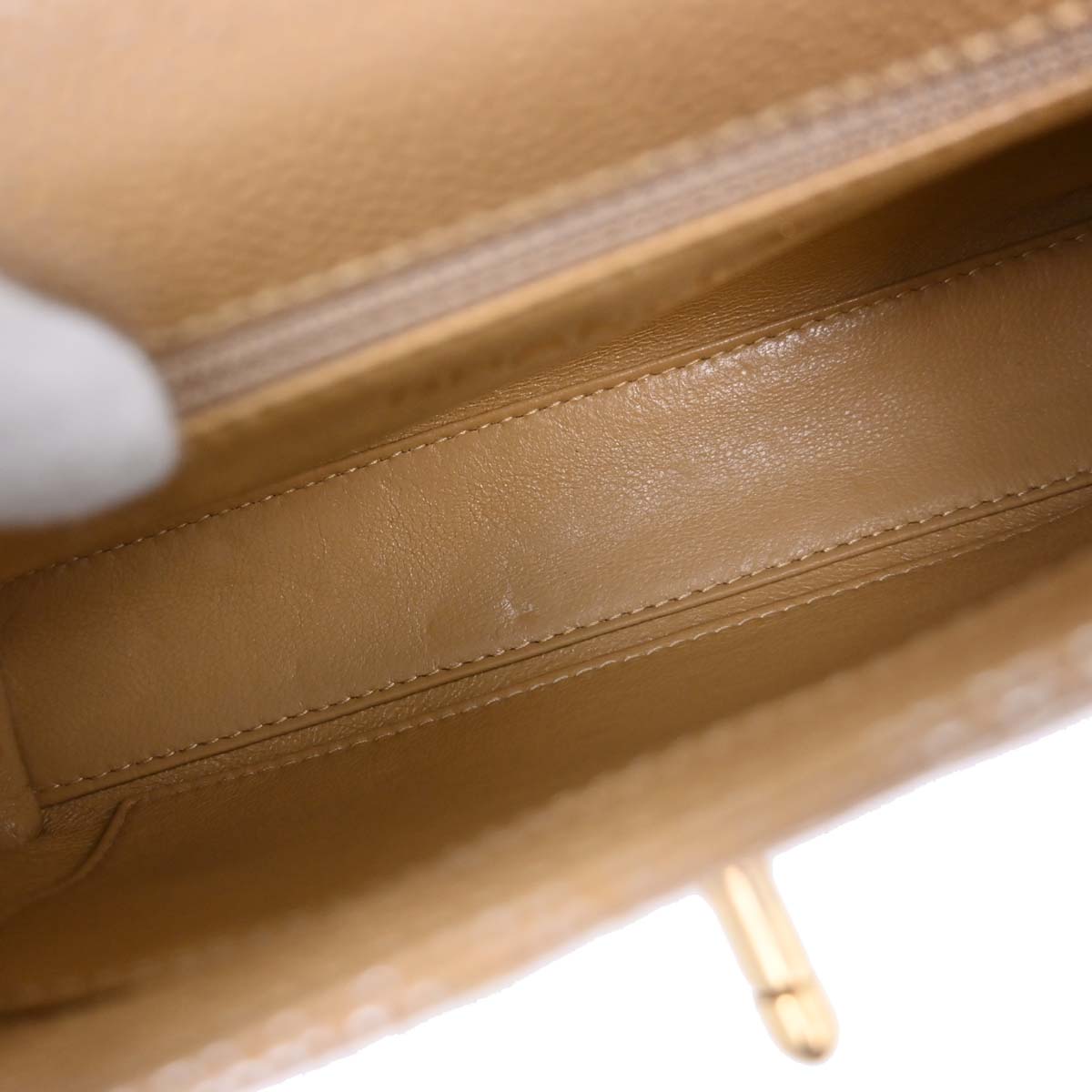 Chanel 2000-2001 Beige Caviar Handbag