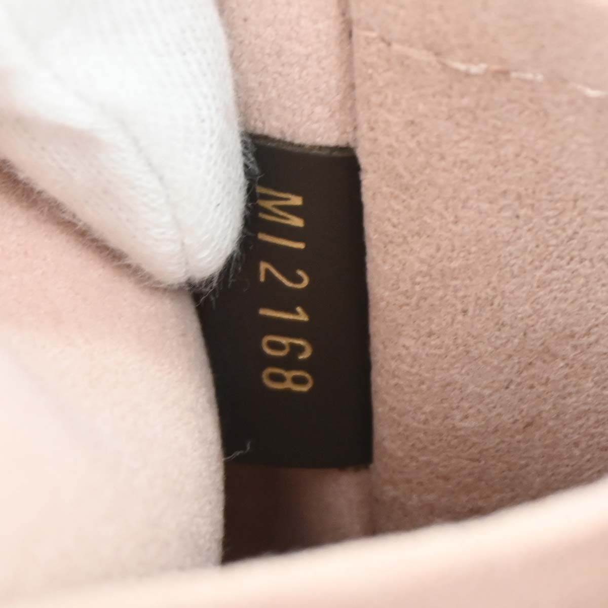 Louis Vuitton Damier Brittany Handbag N41674