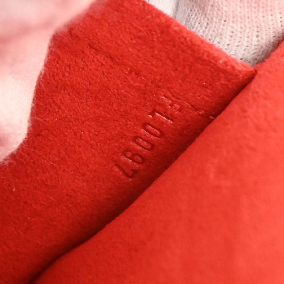 Louis Vuitton Damier Ravello PM Handbag N60007