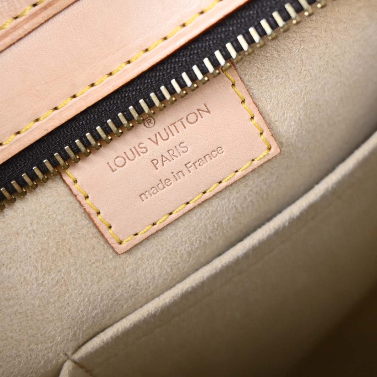 Louis Vuitton Monogram Hudson GM Shoulder Bag M40045