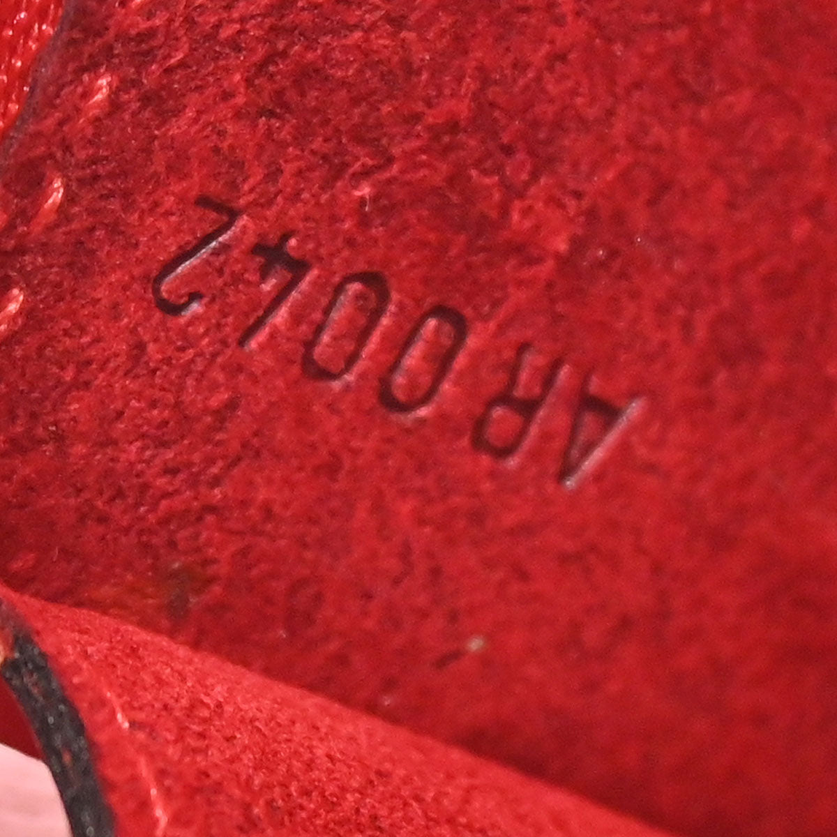 Louis Vuitton Red Epi Pochette Accessoires 24 Handbag M52957