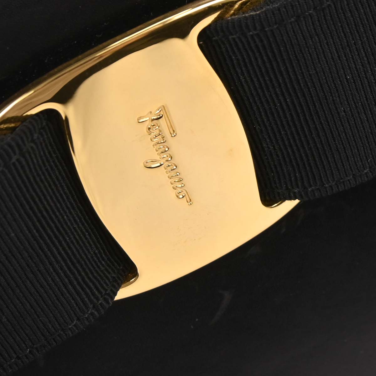 Salvatore Ferragamo Black Vara Bow 2way Shoulder Handbag