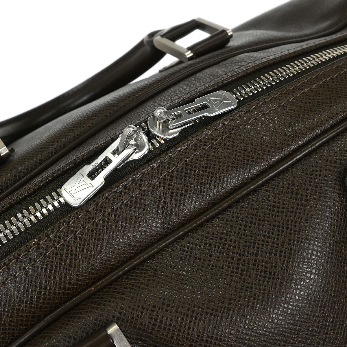 Louis Vuitton Brown Taiga Kendall GM Duffle 2way Shoulder Handbag M30118