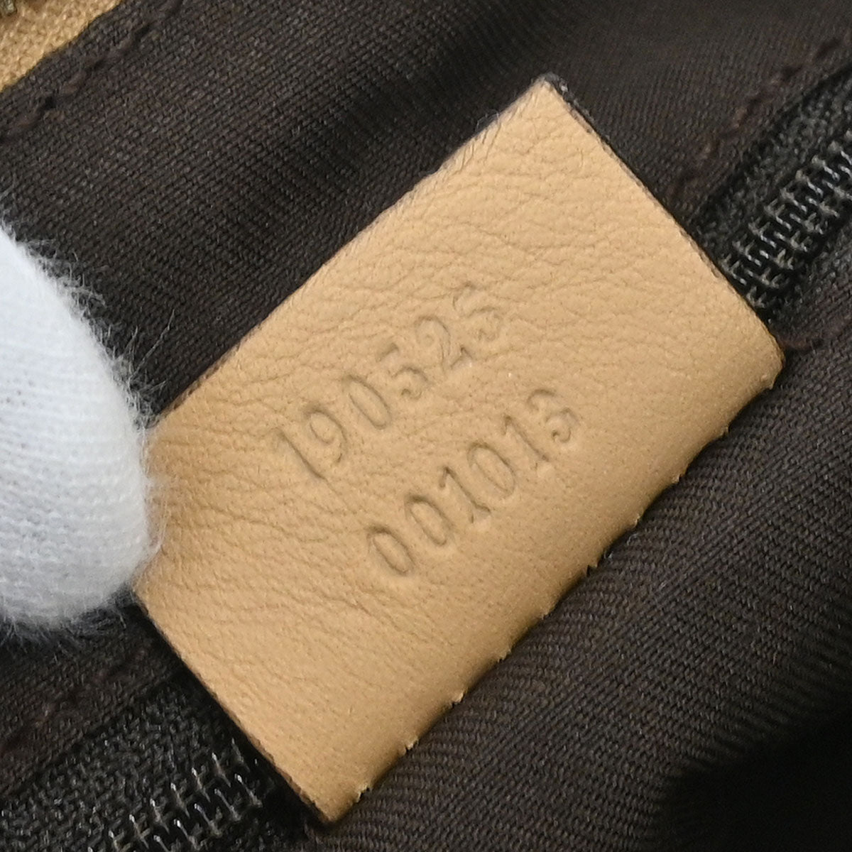 Gucci Beige GG Abbey D Ring Handbag