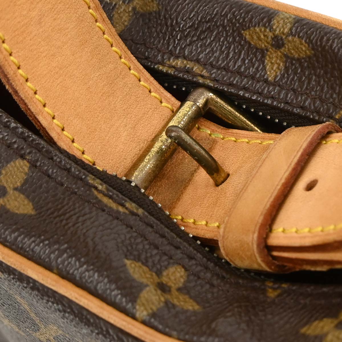 Louis Vuitton Monogram Croissant MM Handbag M51512