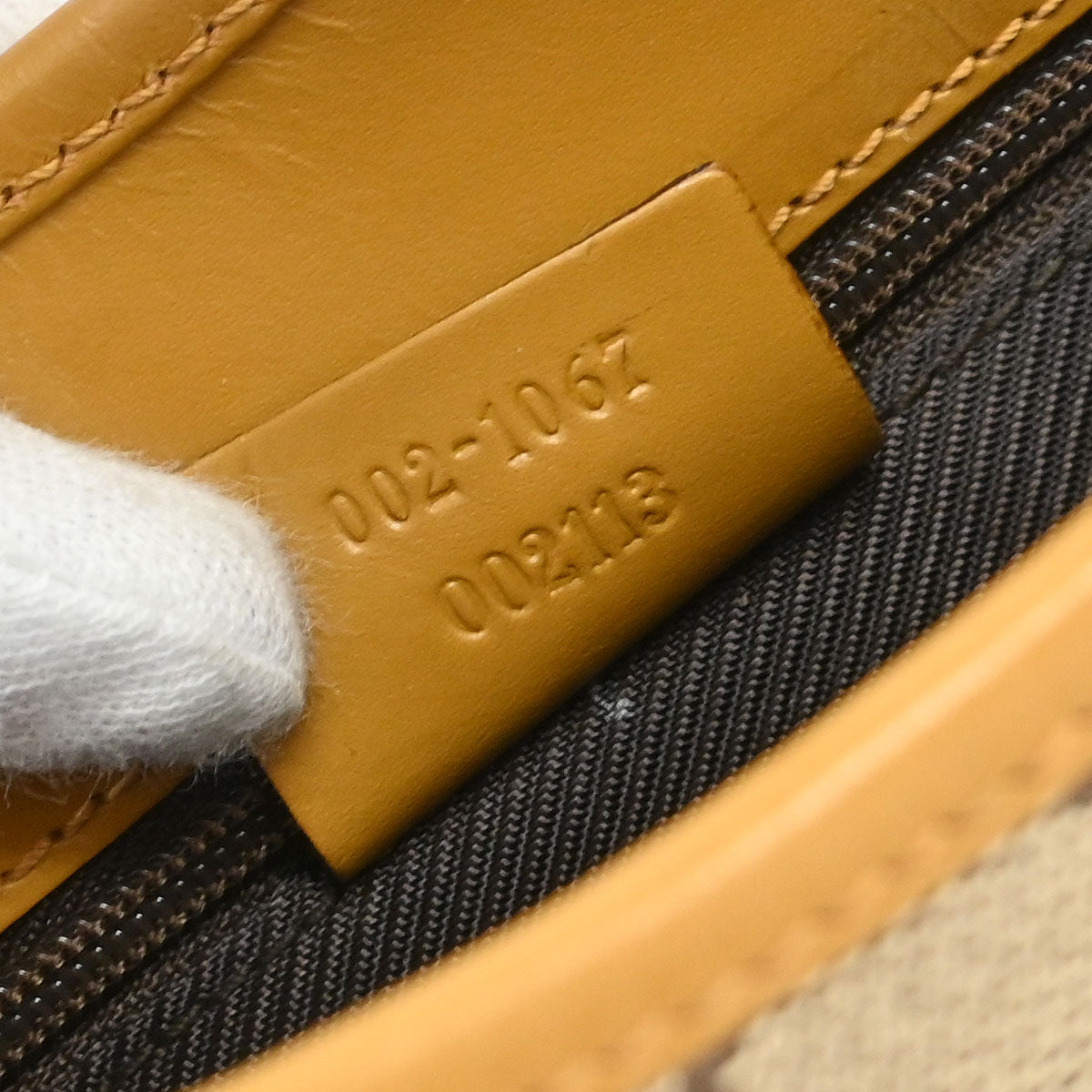 Gucci Beige GG Jackie Handbag